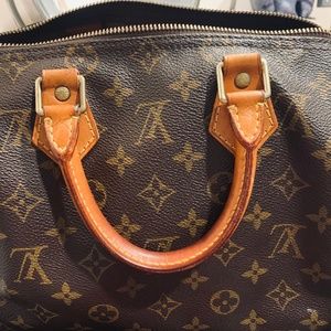 Speedy 30 Satchel